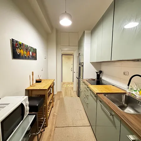 Cozy Flat With Terrace דירה רומא