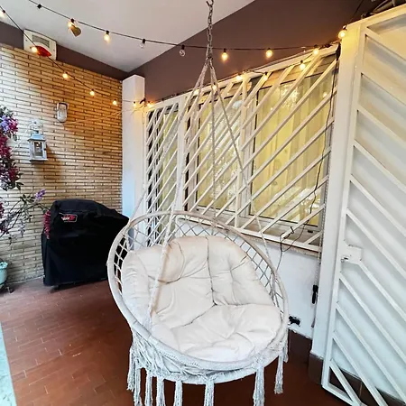 דירה Cozy Flat With Terrace רומא